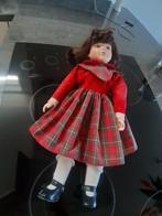 pop met stenen hoofd en armen, Ophalen, Zo goed als nieuw, Pop