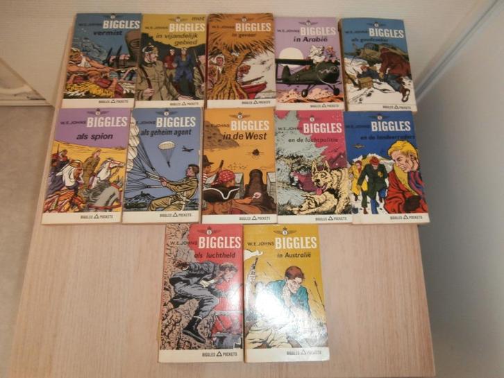 Pockets van Biggles., Boeken, Avontuur en Actie, Gelezen, Ophalen of Verzenden