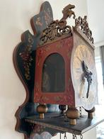 Hindeloopen Wandklok met Peervormige Gewichten, Antiek en Kunst, Antiek | Klokken, Ophalen