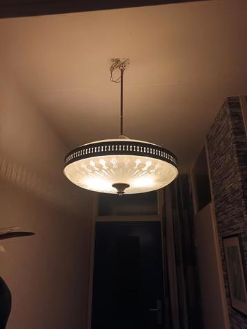 Antieke glazen hanglamp met Geslepen Glas  beschikbaar voor biedingen