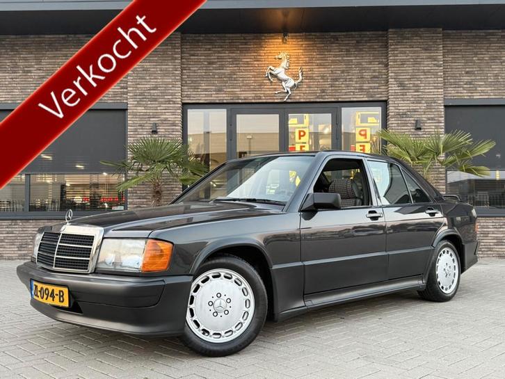 Mercedes-Benz 190 2.3-16V / 5 Speed Dogleg / 185 PK / Bj 198, Auto's, Oldtimers, Bedrijf, Te koop, Lederen bekleding, Lichtmetalen velgen