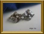 Oude broche, gemaakt van twee zilveren bloemen, Sieraden, Tassen en Uiterlijk, Antieke sieraden, Ophalen of Verzenden, Zilver