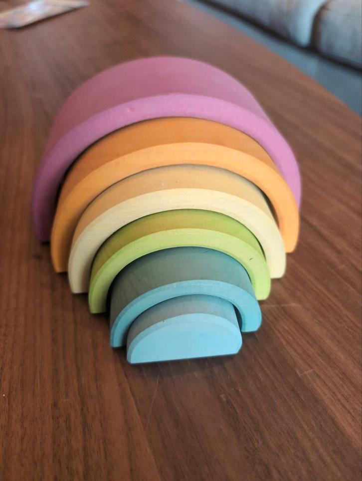 Grimm's Regenboog Pastel 7-delig, Kinderen en Baby's, Speelgoed | Houten speelgoed, Zo goed als nieuw, Overige typen, Ophalen of Verzenden