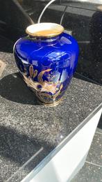 Prachtige vaas, Blauw, Aardewerk of Porselein, Ophalen of Verzenden, Zo goed als nieuw