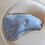 Beschilderde Oesterschelp - Decoratief, Overige materialen, Overige voorstellingen, Nieuw, Verzenden