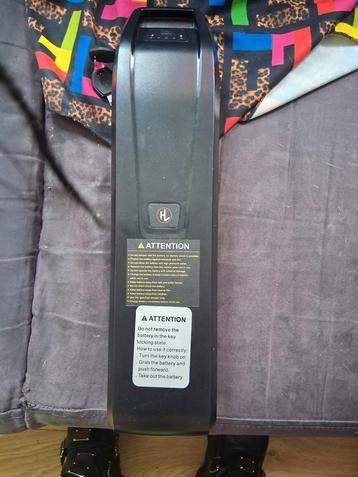 Accu fatbike v20 mini +lader beschikbaar voor biedingen