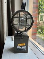 Legerlamp. Veldlamp. Schijnwerper, seinlamp op accu, Verzamelen, Ophalen of Verzenden, Nederland