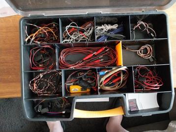 Te koop koffer vol met modelbouw. beschikbaar voor biedingen