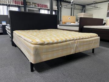 Hästens superia 180x200 met Hästens  bjx topper  beschikbaar voor biedingen