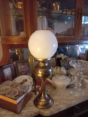  Vintage, messing petroleumlamp,dubbele brander met lonten beschikbaar voor biedingen