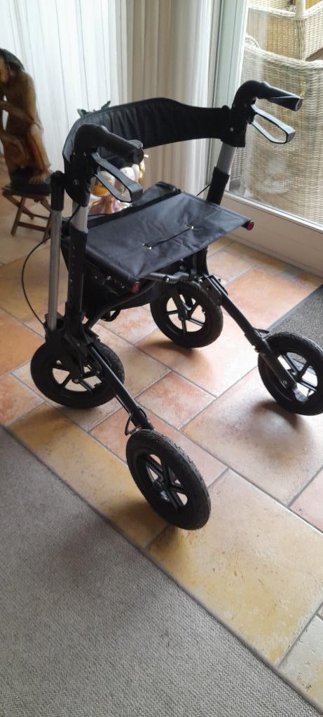 Rollator  Nieuw, Diversen, Rollators, Nieuw, Lichtgewicht, Opvouwbaar, Ophalen of Verzenden