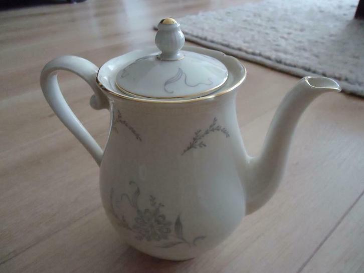 Gebaksstel, koffiepot en schalen., Huis en Inrichting, Keuken | Servies, Zo goed als nieuw, Schaal of Schalen, Overige stijlen