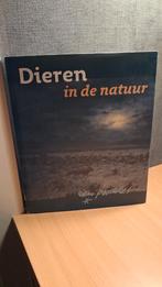 Boek: Dieren in de natuur - Rien Poortvliet, Boeken, Natuur, Ophalen of Verzenden, Zo goed als nieuw, Natuur algemeen, Rien Poortvliet