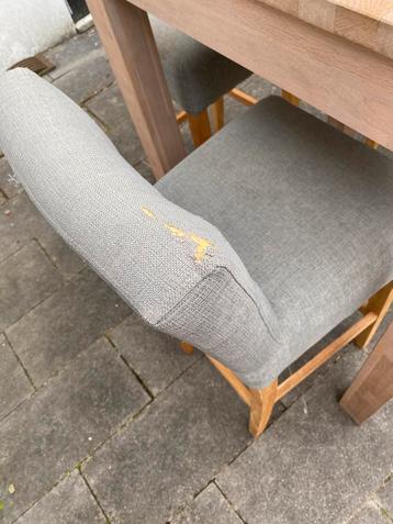 Gratis af te halen hoge tafel met 3 bijpassende stoelen