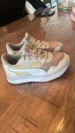 Puma meisjes sneaker maat 30, Schoenen, Meisje, Gebruikt, Ophalen of Verzenden