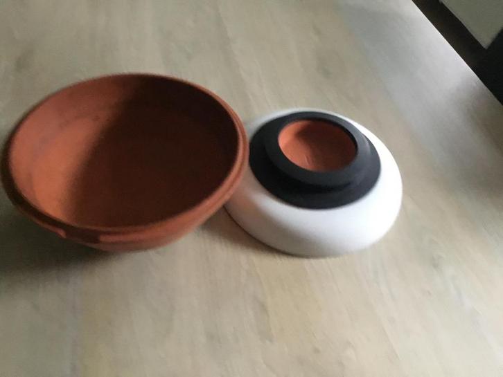 Authentieke Tagine Kookpot, Huis en Inrichting, Woonaccessoires | Schalen en Manden, Zo goed als nieuw, Schaal, Rond, Steen of Aardewerk