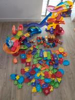 Toet Toet auto's + stuntbaan + politietoren, Kinderen en Baby's, Speelgoed | Vtech, Ophalen, Zo goed als nieuw