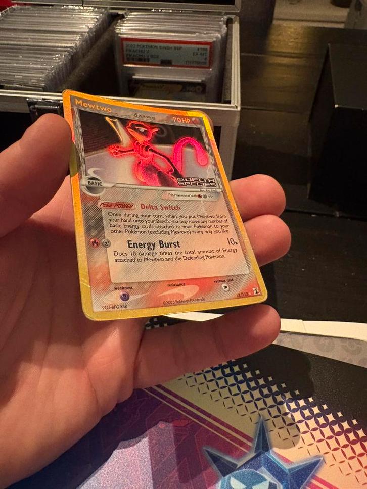 Mewtwo delta species holo stamped, Hobby en Vrije tijd, Verzamelkaartspellen | Pokémon, Zo goed als nieuw, Meerdere kaarten, Foil