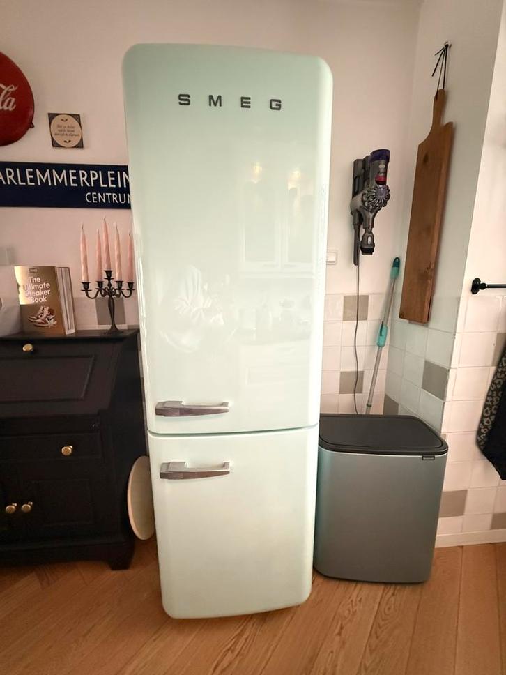 SMEG Retro koelkast met vriesvak., Witgoed en Apparatuur, Koelkasten en IJskasten, Zo goed als nieuw, Met vriesvak, 200 liter of meer