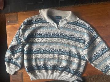 Vintage trui beschikbaar voor biedingen
