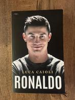 Cristiano Ronaldo - Biografie - €5, Boeken, Ophalen of Verzenden, Zo goed als nieuw