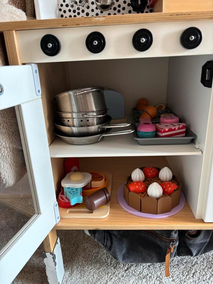 IKEA Duktig Keuken + Accessoires, Kinderen en Baby's, Speelgoed | Speelkeukens, Gebruikt, Speelkeuken, Hout, Ophalen