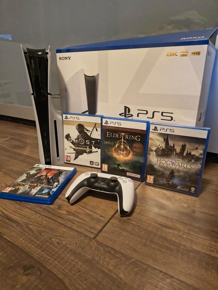 Playstation 5 Slim Disk 1 TB met games, Spelcomputers en Games, Spelcomputers | Sony PlayStation 5, Zo goed als nieuw, Playstation 5