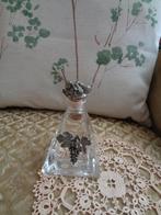 Kristallen Karafje / Parfumflesje Druiventros ** Mimosa **, Antiek en Kunst, Antiek | Glas en Kristal, Ophalen of Verzenden