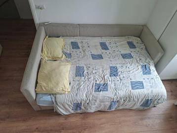 Slaapbank, beige, met kussens