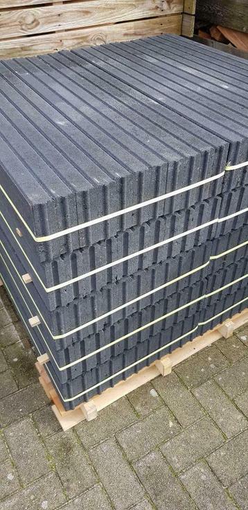 Opsluitbanden Antraciet en Grijs diverse maten te koop beschikbaar voor biedingen