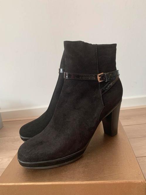 Di Lauro zwarte suède enkel laarsjes met hoge hak 8,5 cm M41, Kleding | Dames, Schoenen, Zo goed als nieuw, Zwart, Ophalen of Verzenden