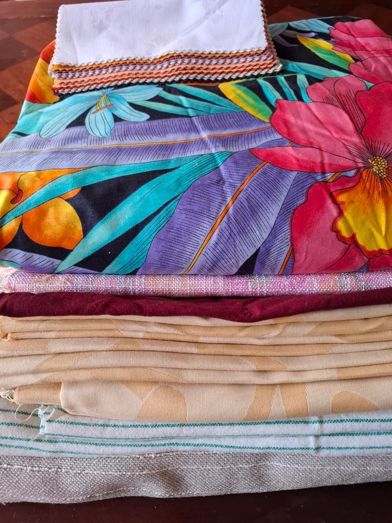 Coupons en lapjes stof +/- 5 kg, Hobby en Vrije tijd, Stoffen en Lappen, Nieuw, Katoen, 120 cm of meer, 30 tot 200 cm, Ophalen of Verzenden