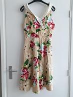 Zomerjurk van Voodoo Vixen maat M in zandkleur met bloemen, Maat 38/40 (M), Voodoo Vixen, Beige, Ophalen of Verzenden