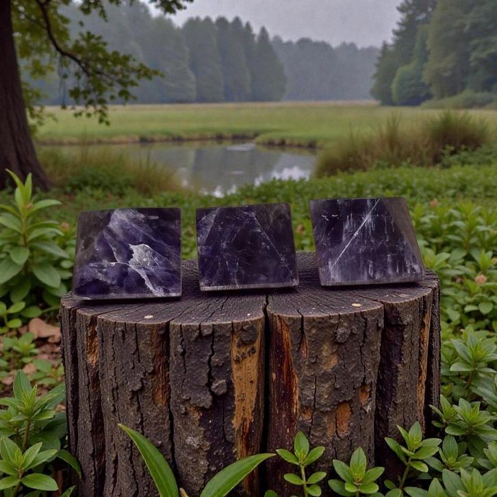 Amethist pyramides, Verzamelen, Mineralen en Fossielen, Mineraal, Ophalen of Verzenden