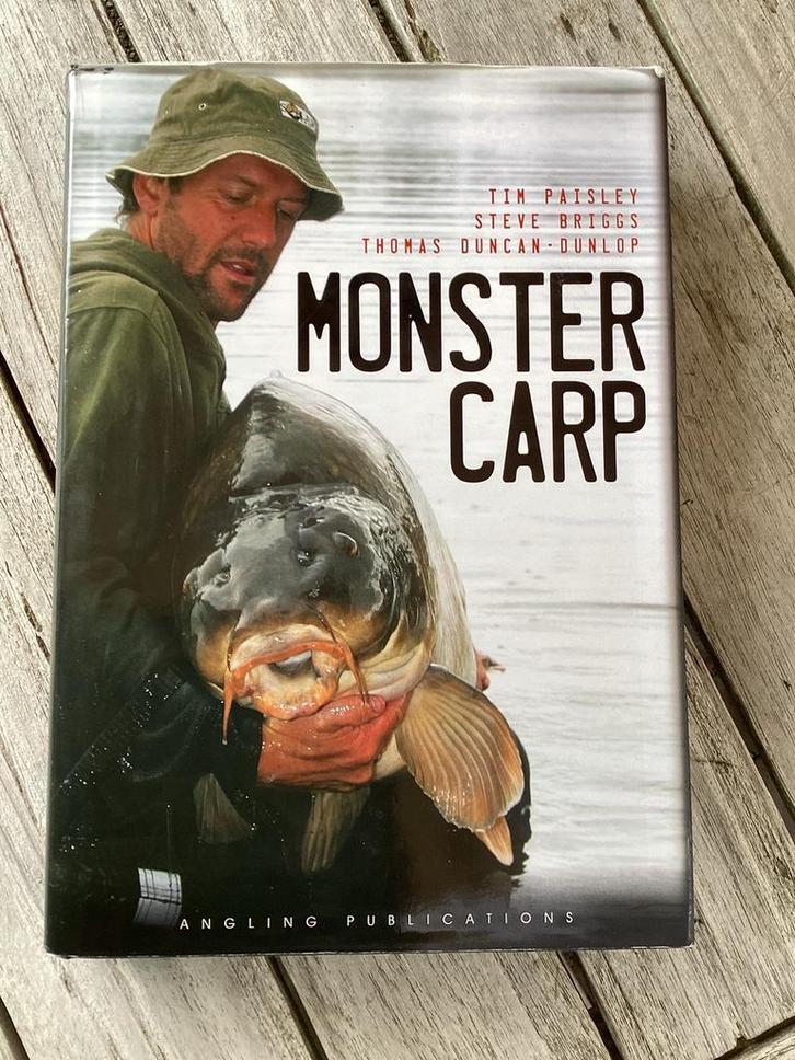 Monster Carp GESIGNEERD  Tim Paisley en Steve Duncan-Dunlop, Watersport en Boten, Hengelsport | Karpervissen, Zo goed als nieuw