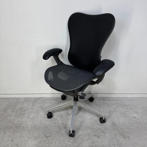 Herman Miller Mirra Type 2, Huis en Inrichting, Bureaustoelen, Zo goed als nieuw, Bureaustoel, Zwart, Ergonomisch, Ophalen of Verzenden