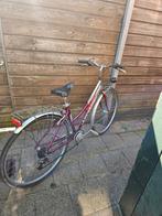 Aangeboden een prima werkende damesfiets, Fietsen en Brommers, Fietsen | Dames | Omafietsen, Ophalen, Zo goed als nieuw, Versnellingen