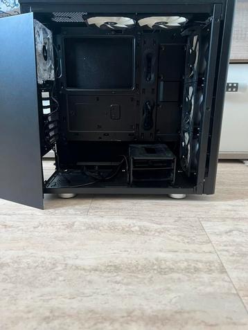 Corsair 275Q + 3 extra Fans geinstalleerd! beschikbaar voor biedingen