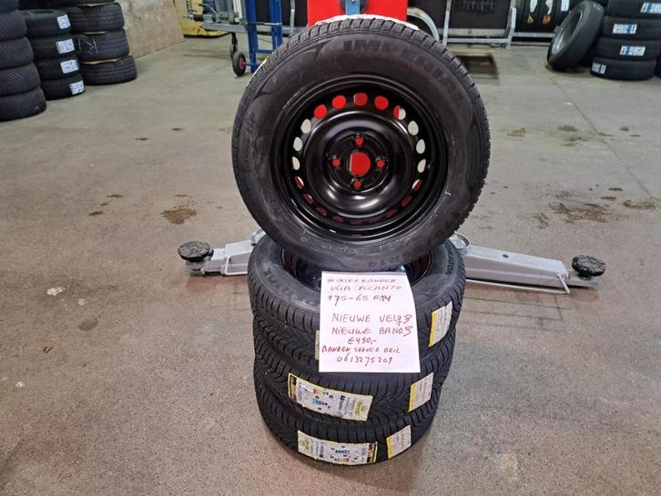 NIEUW Kia Picanto  winterbanden set 175/65R14 82 T € 450,-, Auto-onderdelen, Banden en Velgen, Banden en Velgen, Winterbanden