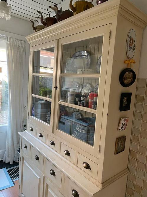 Landelijke buffetkast wit– veel opbergruimte – op te knappen, Huis en Inrichting, Kasten | Buffetkasten, Gebruikt, 200 cm of meer