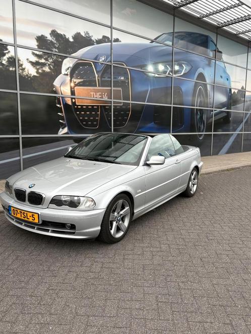 BMW 320i Cabriolet AUT 2001 Grijs, Auto's, BMW, Particulier, 3-Serie, Benzine, E, Cabriolet, Automaat, Geïmporteerd, Zilver of Grijs
