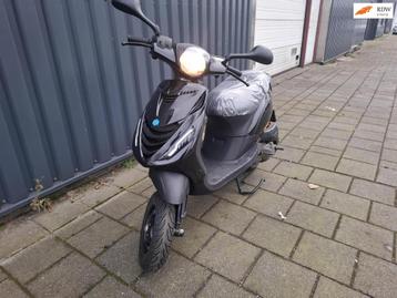 Piaggio Zip SP beschikbaar voor biedingen