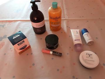 DIVERSE SCHOONHEIDSPRODUCTEN beschikbaar voor biedingen