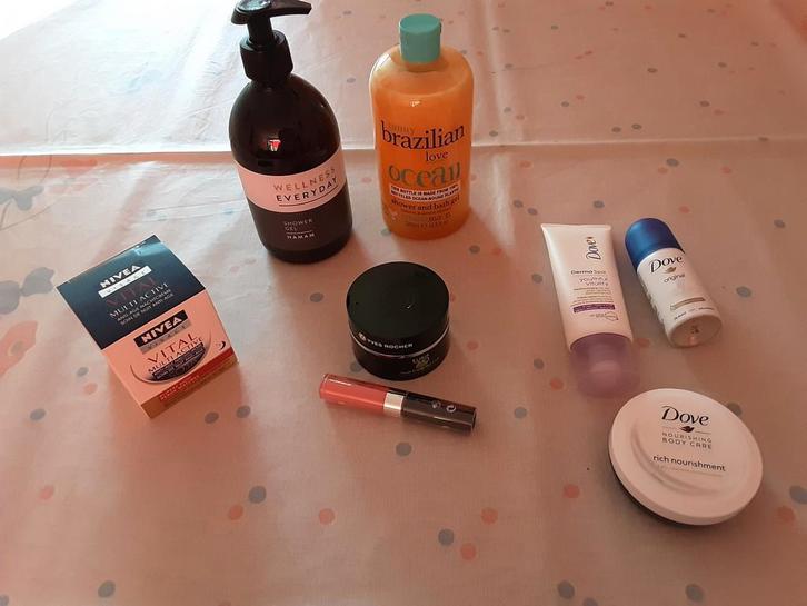 DIVERSE SCHOONHEIDSPRODUCTEN, Sieraden, Tassen en Uiterlijk, Uiterlijk | Gezichtsverzorging, Zo goed als nieuw, Gehele gezicht