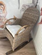 🧡 Nieuwstaat Rotan Schommelstoel voor de Babykamer 💚, Kinderen en Baby's, Ophalen, Zo goed als nieuw, Stoel(en)
