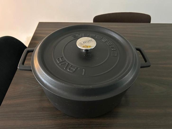 Lava Casserole - Gietijzeren Braadpan, Huis en Inrichting, Keuken | Potten en Pannen, Gebruikt, Koekenpan of Braadpan, Gietijzer