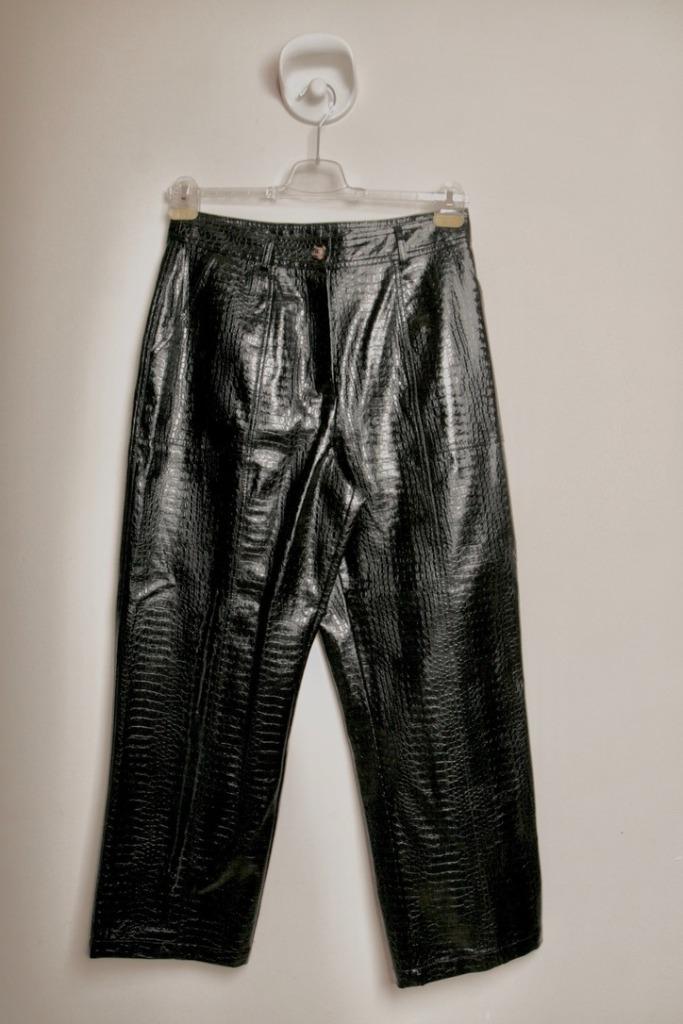 FRNCH Zwarte vegan broek met reptielprint Maat 40 Nieuw!, Kleding | Dames, Broeken en Pantalons, Nieuw, Maat 38/40 (M), Zwart