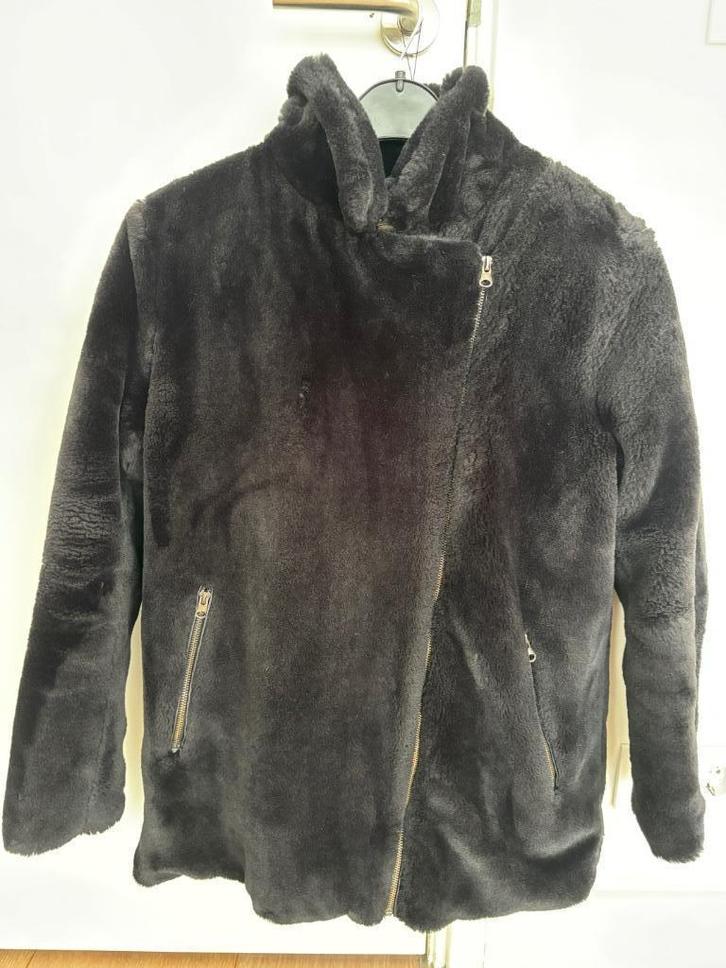 AI&KO zwart bontjasje mt 176, Kinderen en Baby's, Kinderkleding | Maat 176, Zo goed als nieuw, Meisje, Jas, Ophalen of Verzenden