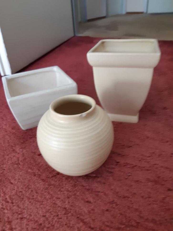 Set van vaas en bloempot, Huis en Inrichting, Woonaccessoires | Vazen, Zo goed als nieuw, Overige kleuren, Minder dan 50 cm, Aardewerk of Porselein