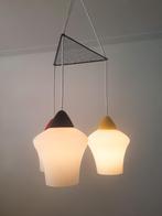 Vintage jaren '50 hanglamp in opaline glas en metaal, Huis en Inrichting, Lampen | Hanglampen, Gebruikt, Ophalen of Verzenden